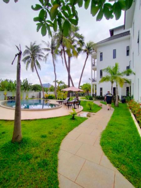 The Falcon Villa